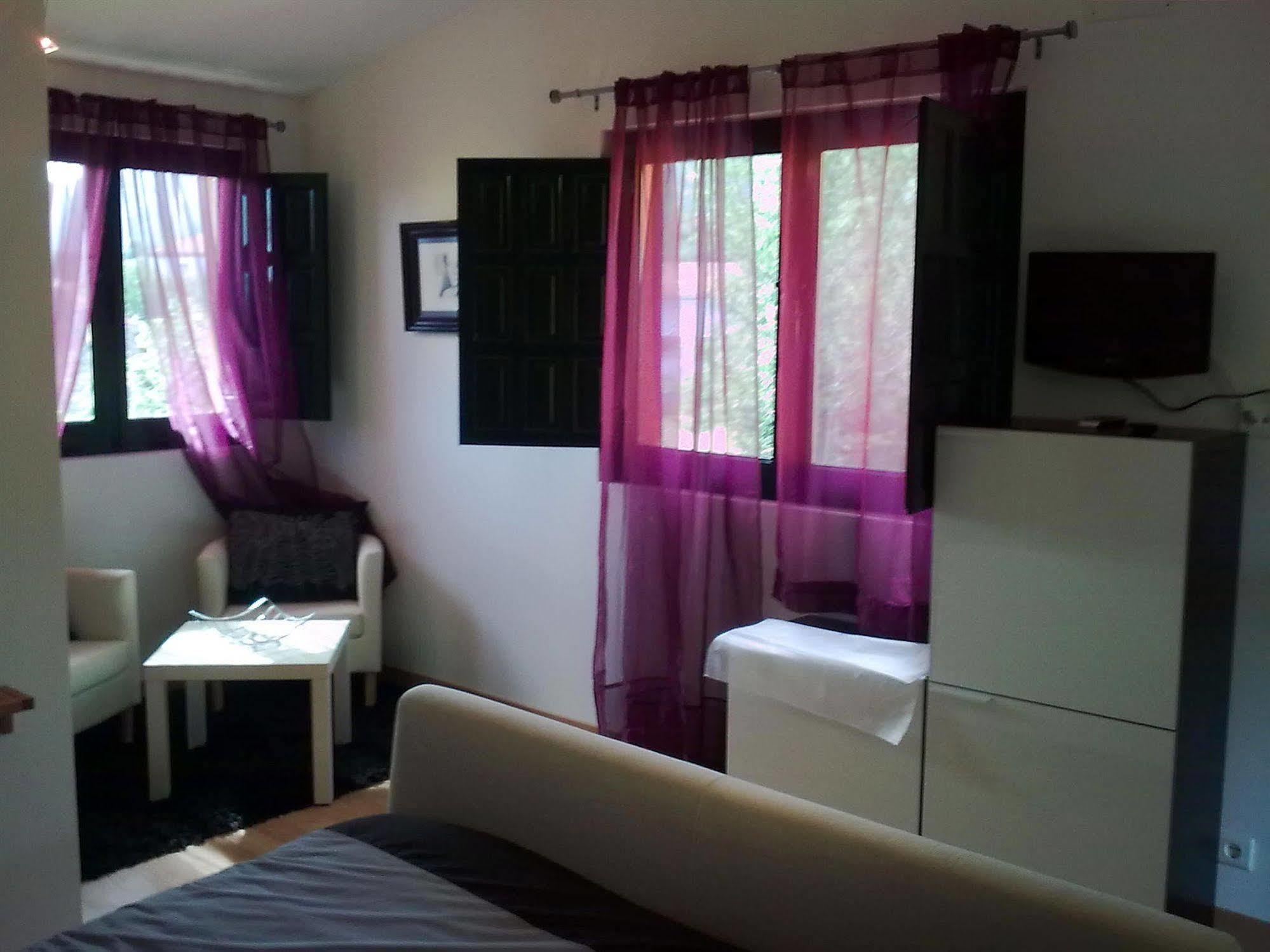 Aldea Del Trasgu Hotel Cuerres ภายนอก รูปภาพ